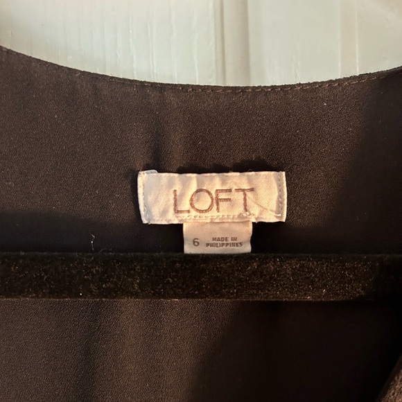 LOFT Wrap Dress in Black // Size 6 - Picture 2 of 6